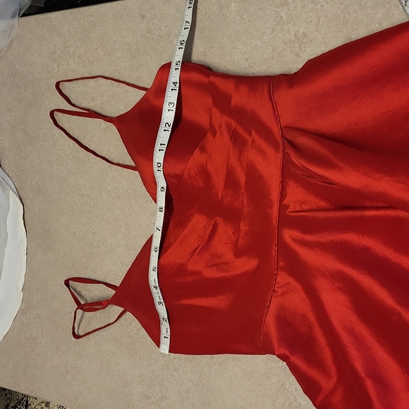 ALYCE PARIS Red Prom Dress Cursty High Slit In Front Double Strap in Back Size 4 - Picture 14 of 17